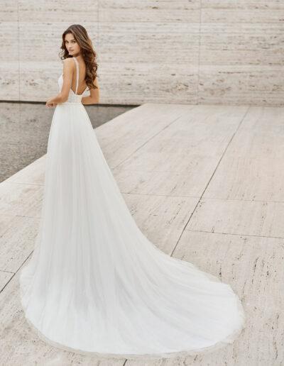 mermaid wedding dress is incredibly flattering on brides with hourglass figures